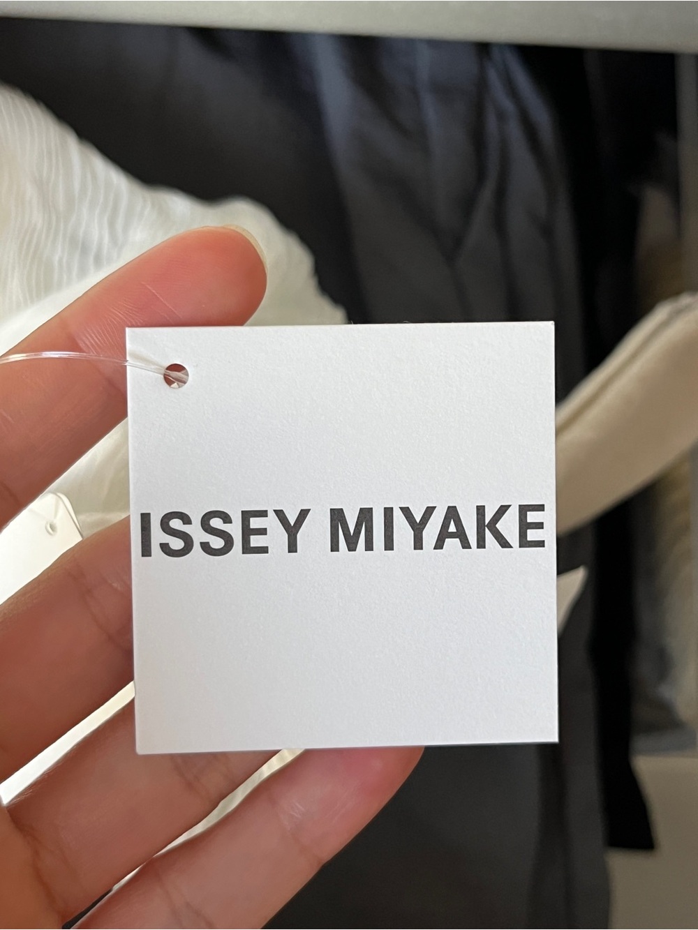 ISSEY MIYAKE CHIFFON TWIST - Picture 5 of 7